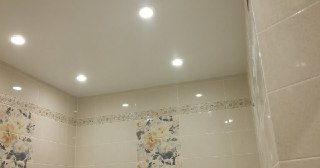 Натяжной потолок в ванную Кунгур, цена от 2087 руб.